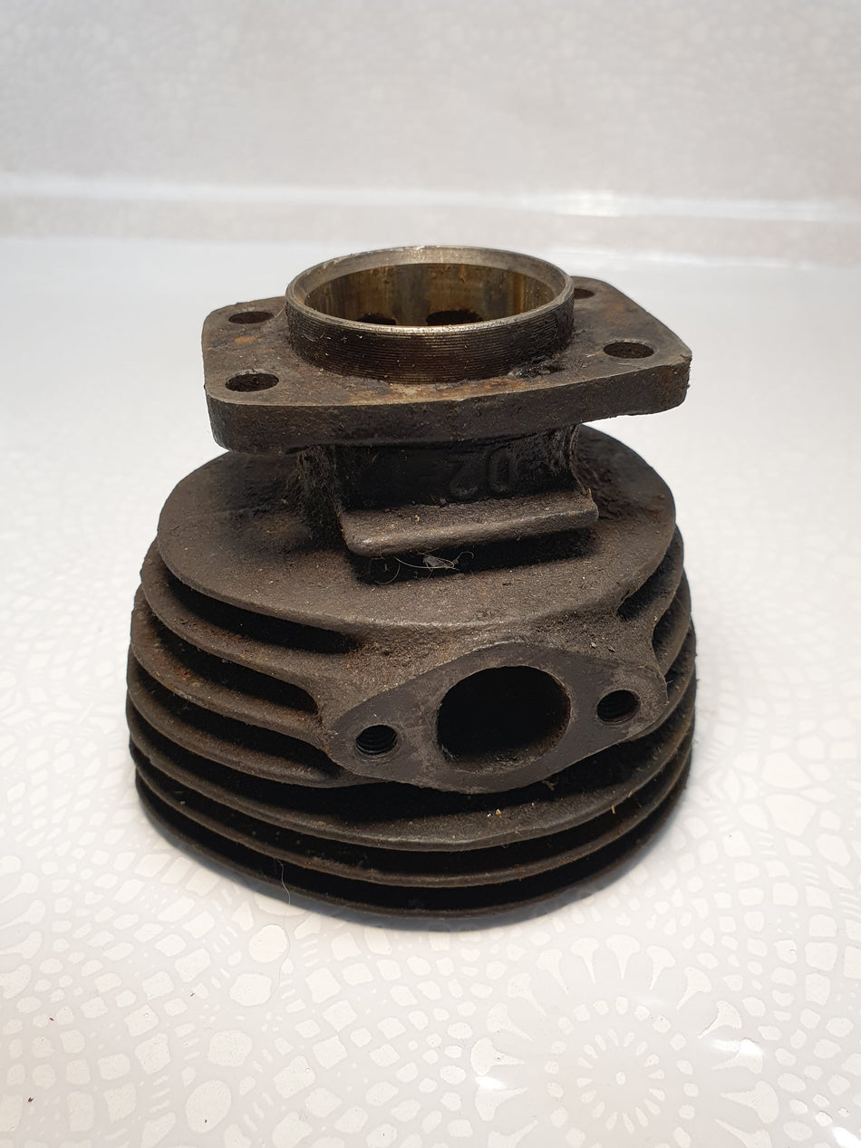 Cylinder utan pinnbult Victoria FM38