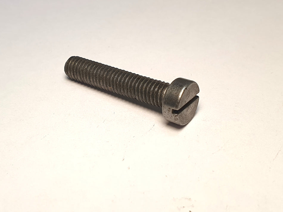 Skruv M6x30