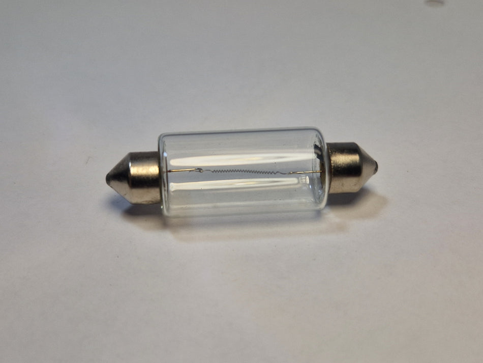 Glödlampa 6V 18W S8,5