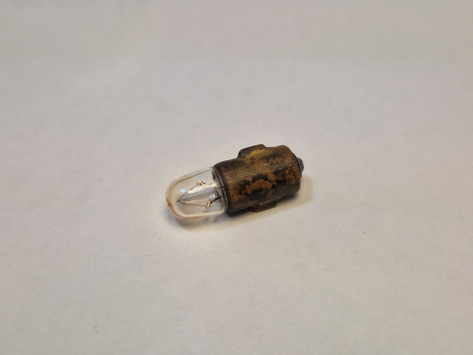 Glödlampa 12V 1,2W BA7S
