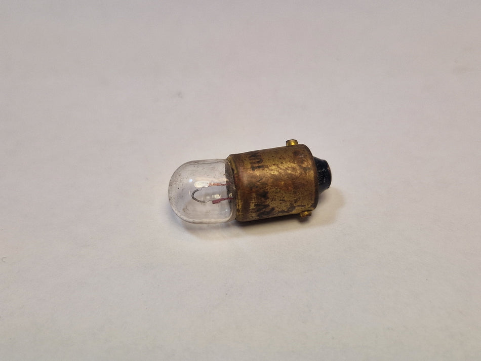 Glödlampa 12V 4W BA9S