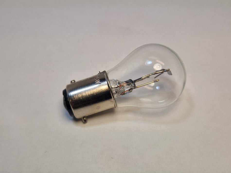 Glödlampa 12V 15/15W BAX15D
