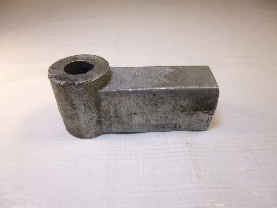 Hållare / styrning bromssköld Casal K190