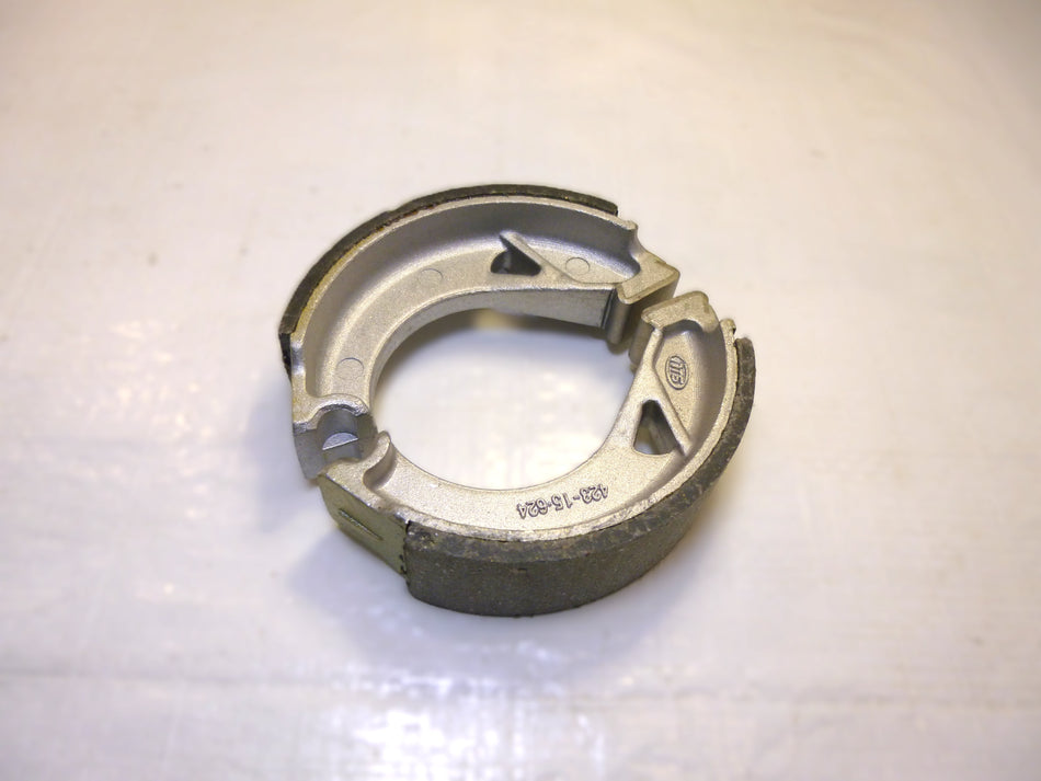 Bromsbacksats 90x25 mm Zündapp