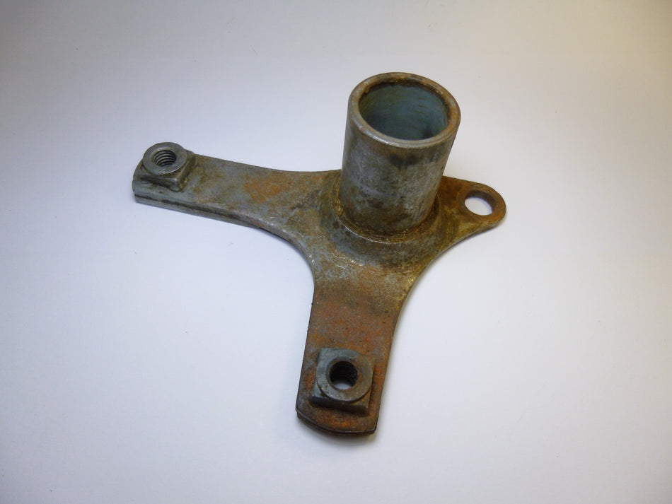 Nedre motorfäste Zündapp 428 / 510 / 515